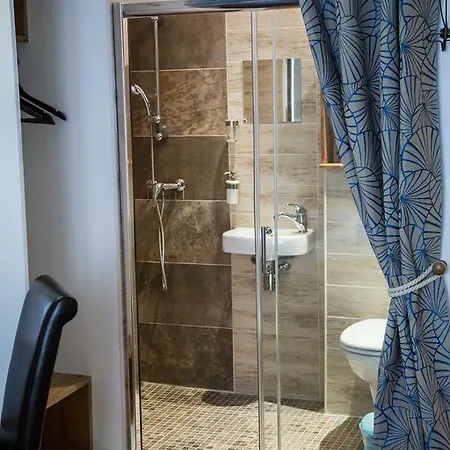 Private Room In A Parisian Homestay! - Close To It All! Exterior foto